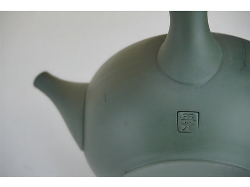 Hakusan kyusu teapot